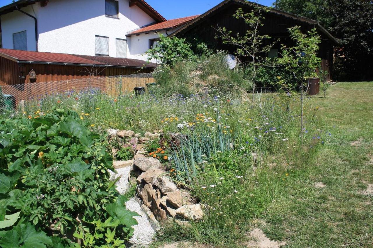 Naturspiel Posing Exterior foto